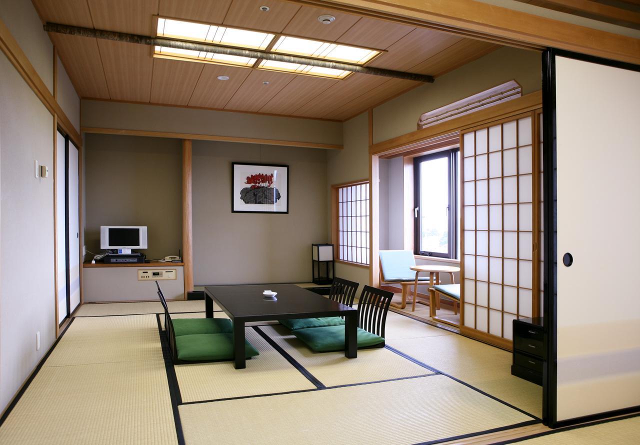 Hotel Hamatsu Корияма Екстериор снимка